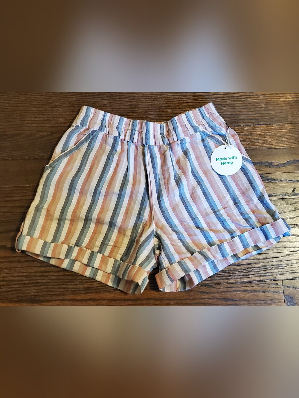 Pact Women's Shorts Size Small NWT